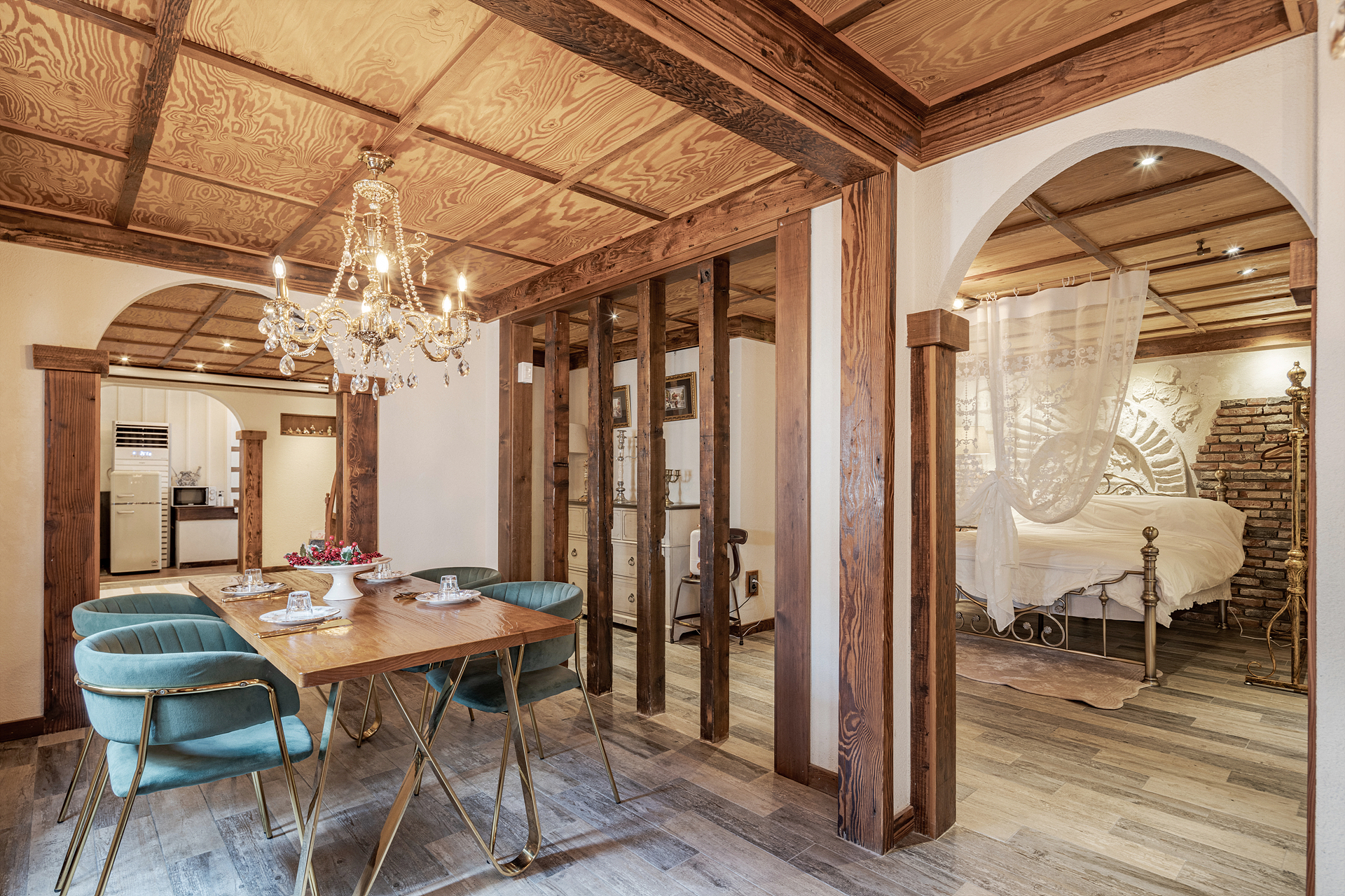 Maison 14 Hero